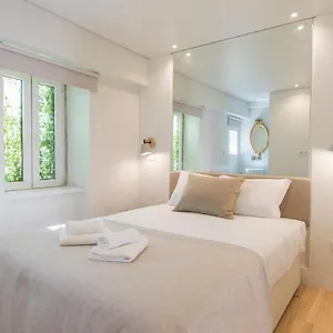 https://principe-real-modern-and-comfort.hotels-lisbon-portugal.com